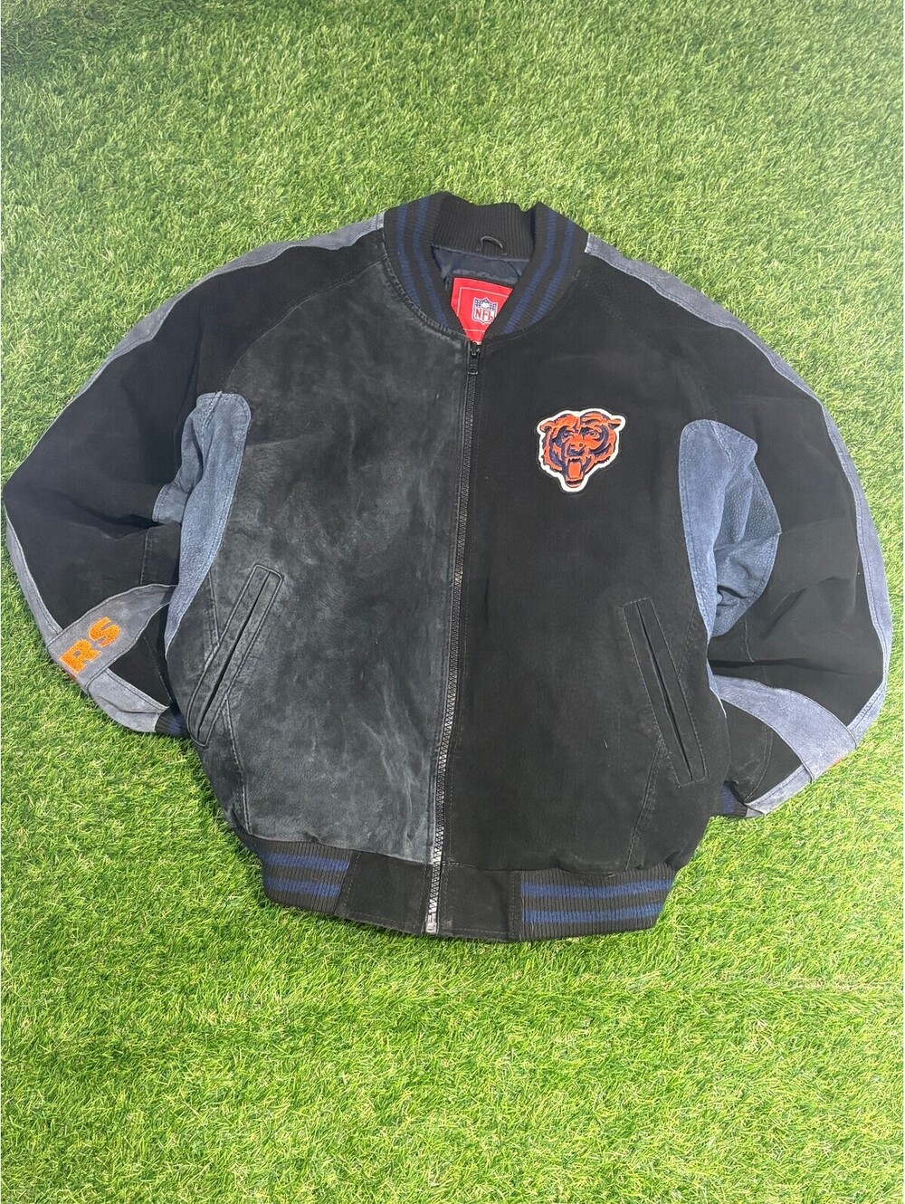Vintage NFL Chicago Bears 100% Genuine Leather Bomber Jacket Men's Large